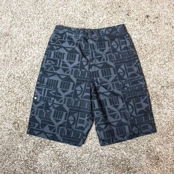 Nike Geometric Shape Shorts Size 30 Medium - Picture 1 of 4